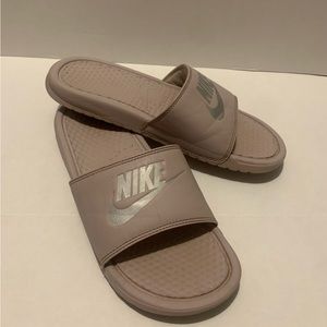 Nike Women's Sandals in Light Brown with Silver Logo